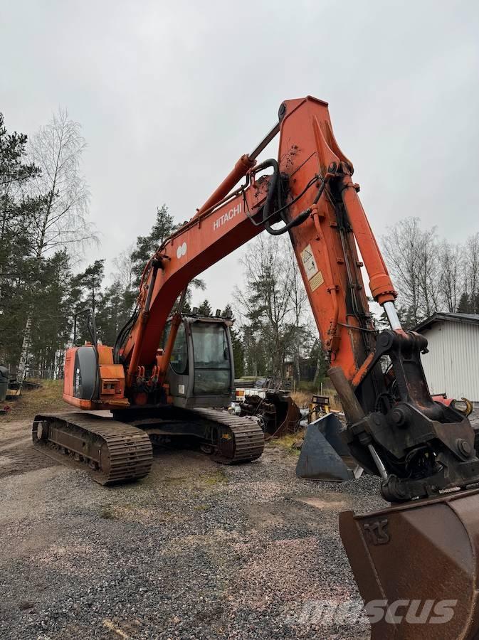 Hitachi ZX 225 US LC Pelle sur chenilles
