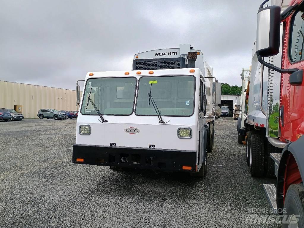  Crane Carrier LE Camion poubelle