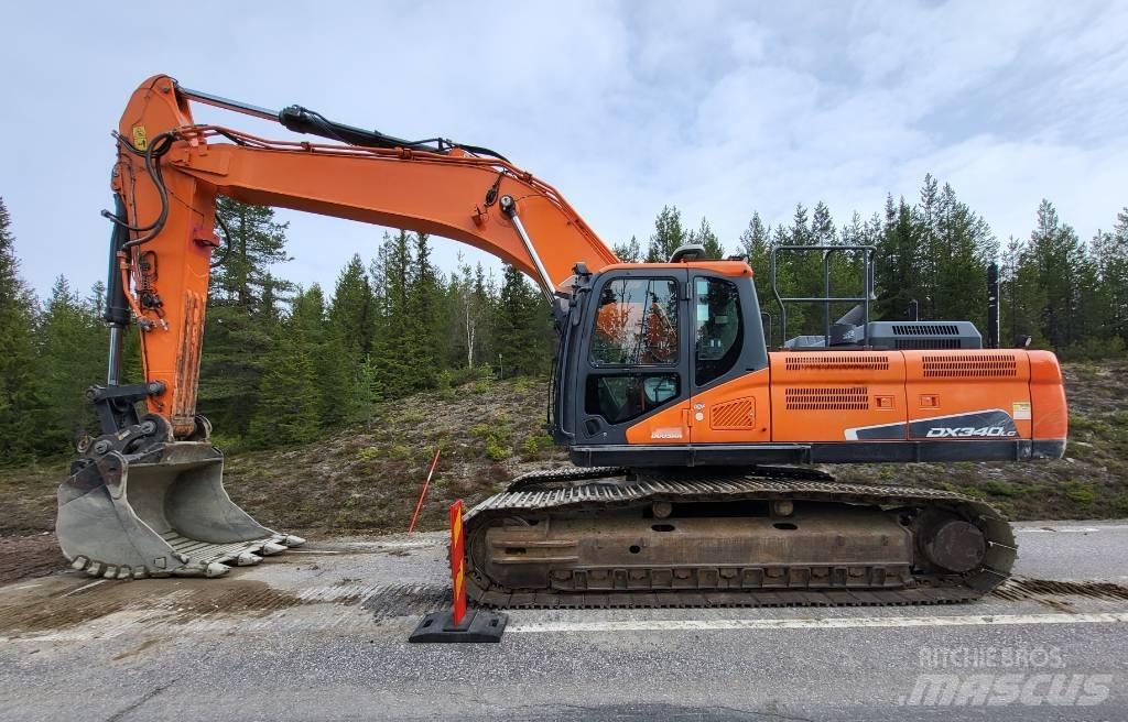 Doosan DX 340 LC Pelle sur chenilles