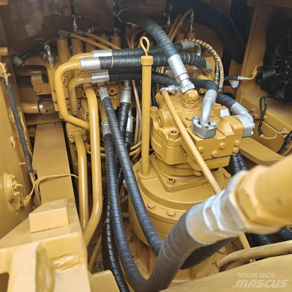 CAT 326DL Pelle sur chenilles