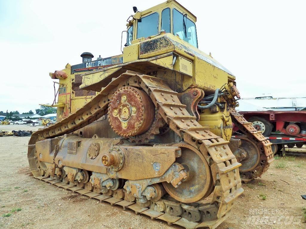 CAT D 11 N Bouteurs sur chenilles