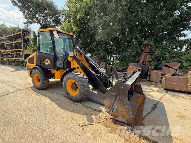 JCB 406 Chargeuse sur pneus