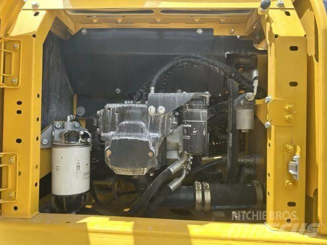 Komatsu PC 240-8 Pelle sur chenilles