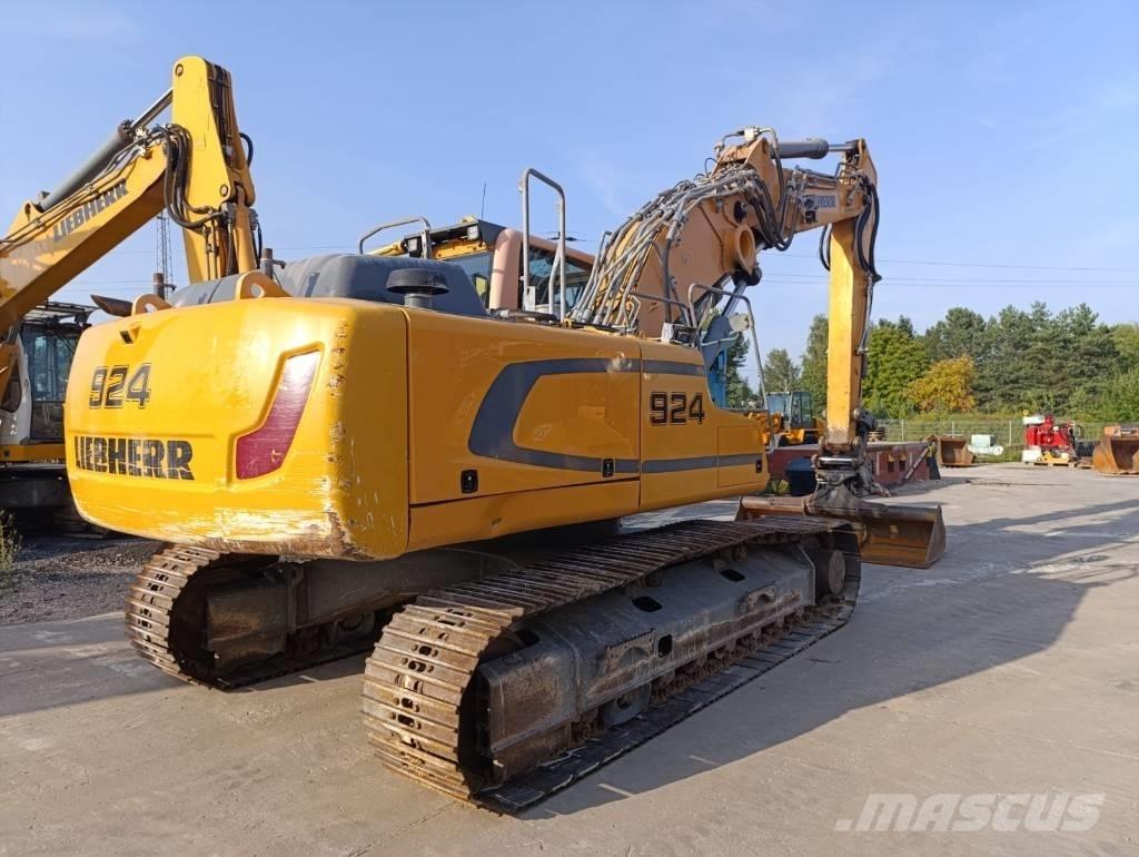 Liebherr R924LC Pelle sur chenilles