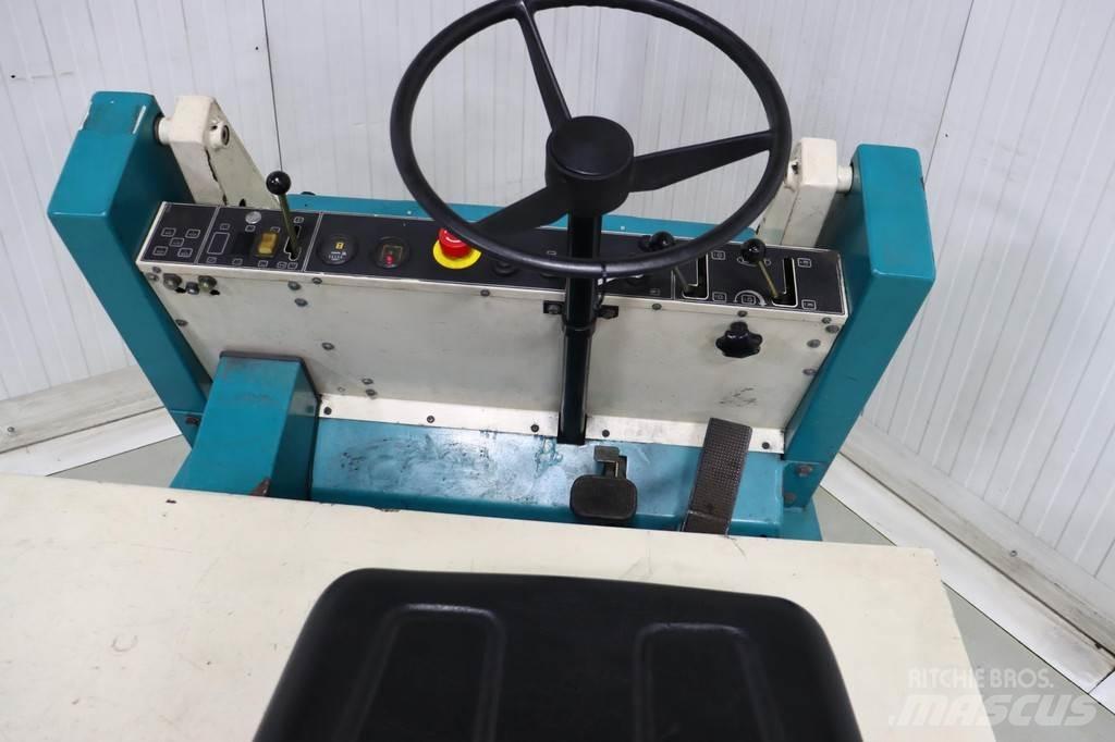 Tennant 200E Balayeuse / Autolaveuse