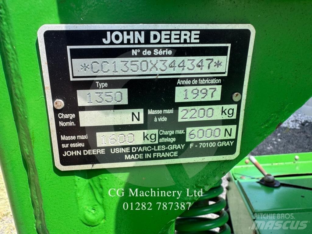 John Deere 1350 Faucheuse-conditionneuse