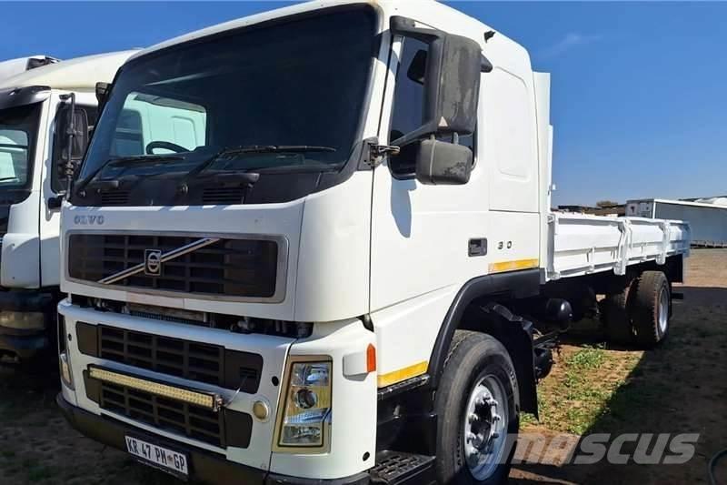 Volvo 400 Autre camion