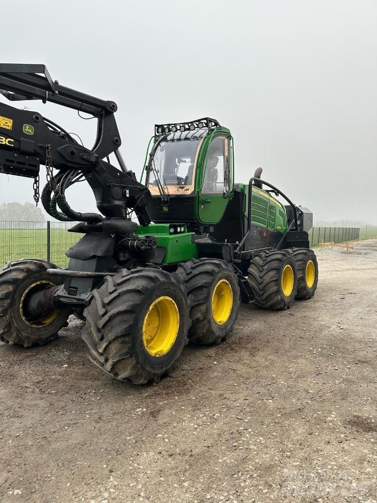 John Deere 1270 G Abatteuse