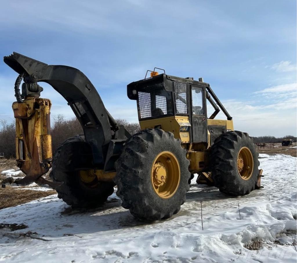 CAT 518 Débusqueur