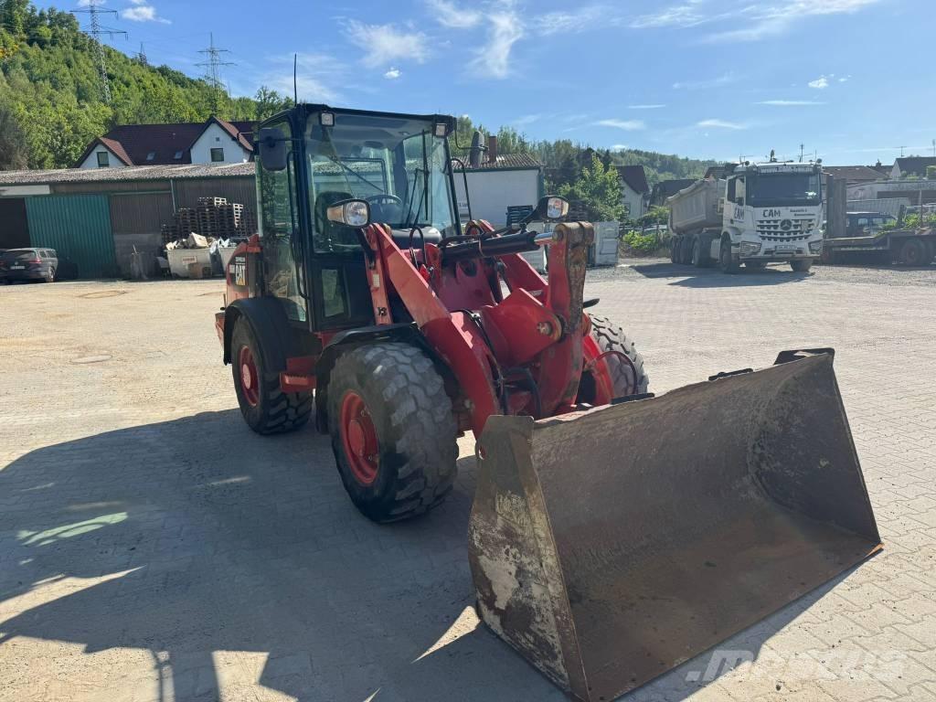 CAT 906M Chargeuse sur pneus