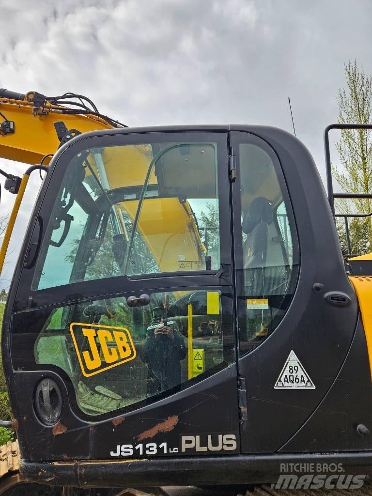 JCB JS 131 LC Pelle sur chenilles