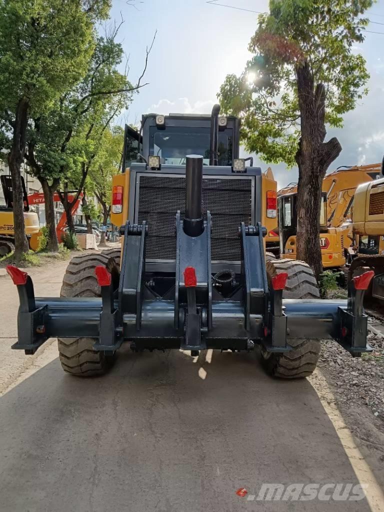 XCMG GR 2153 Niveleuse