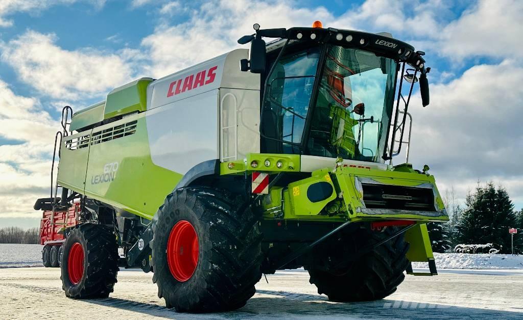 CLAAS Lexion 670 Moissonneuse batteuse