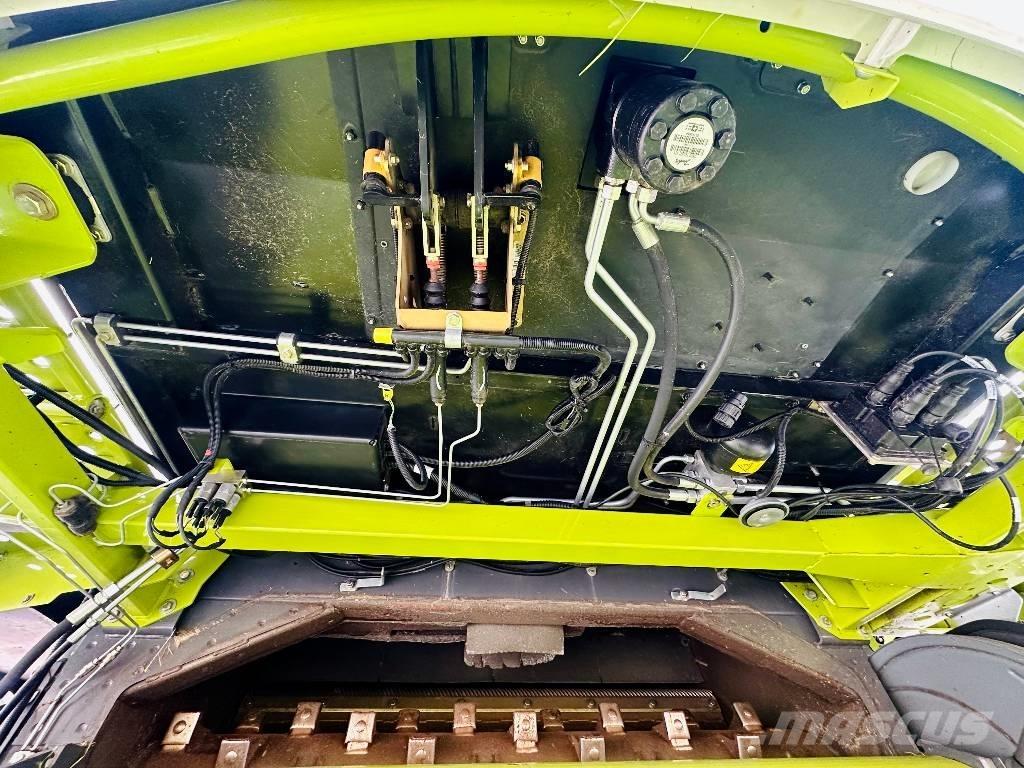 CLAAS Lexion 670 Moissonneuse batteuse