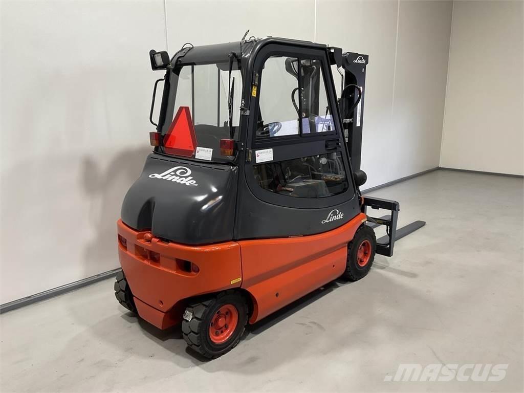 Linde E25P - 02 Chariots élévateurs électriques