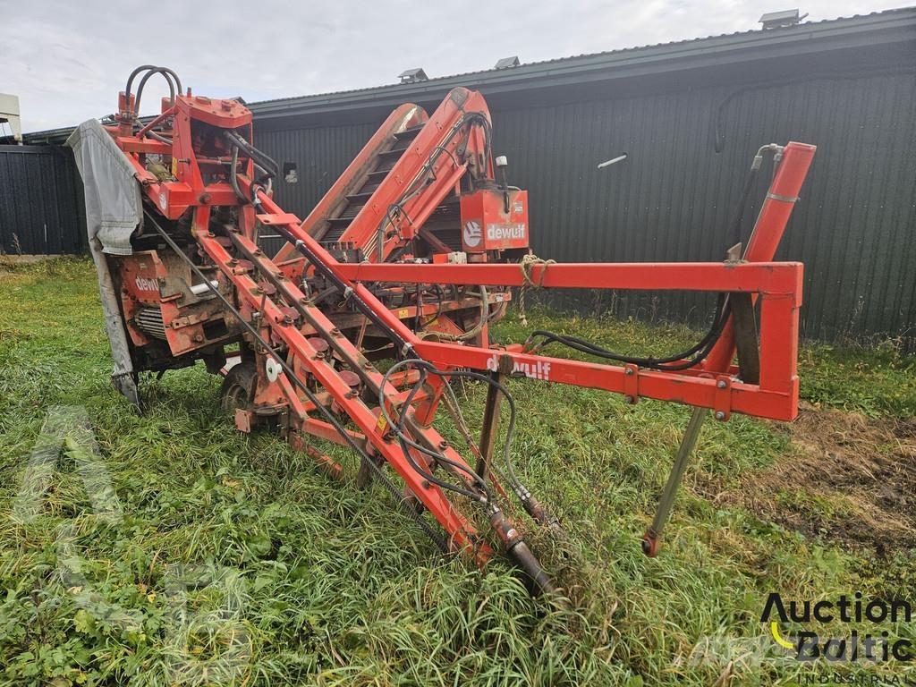 Dewulf P3K Moissonneuse batteuse