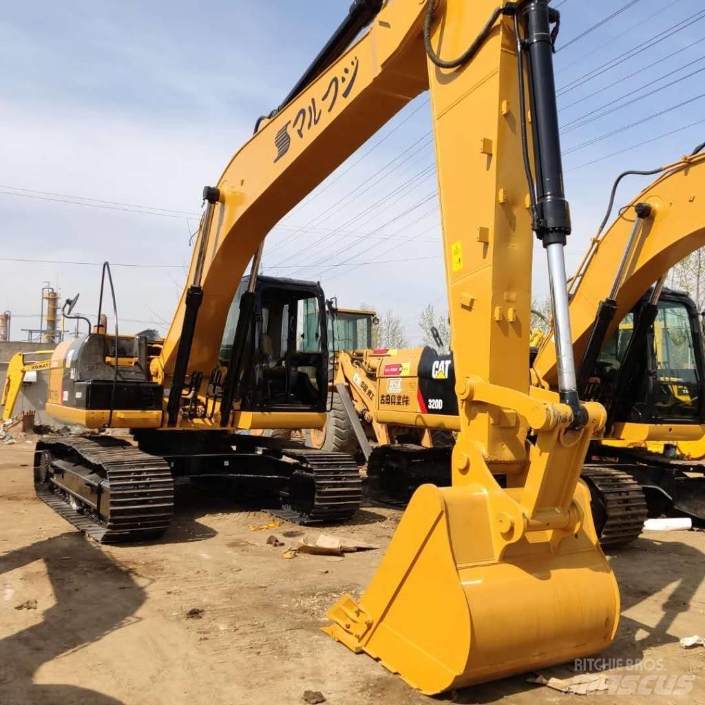 CAT 320D Pelle sur chenilles