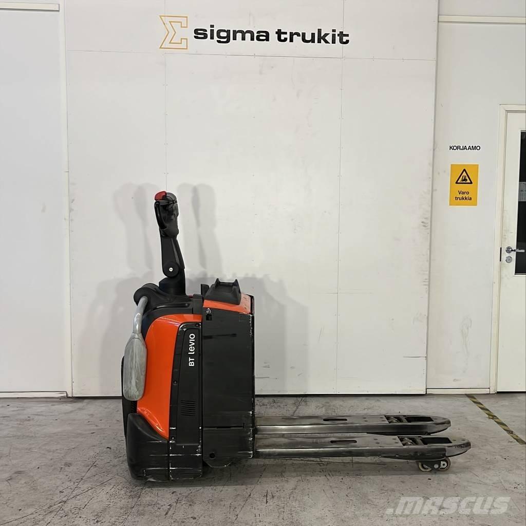 Toyota BT LPE 200 Transpalette accompagnant porté debout