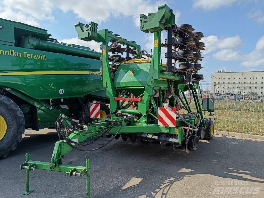 John Deere 750 A Semoir