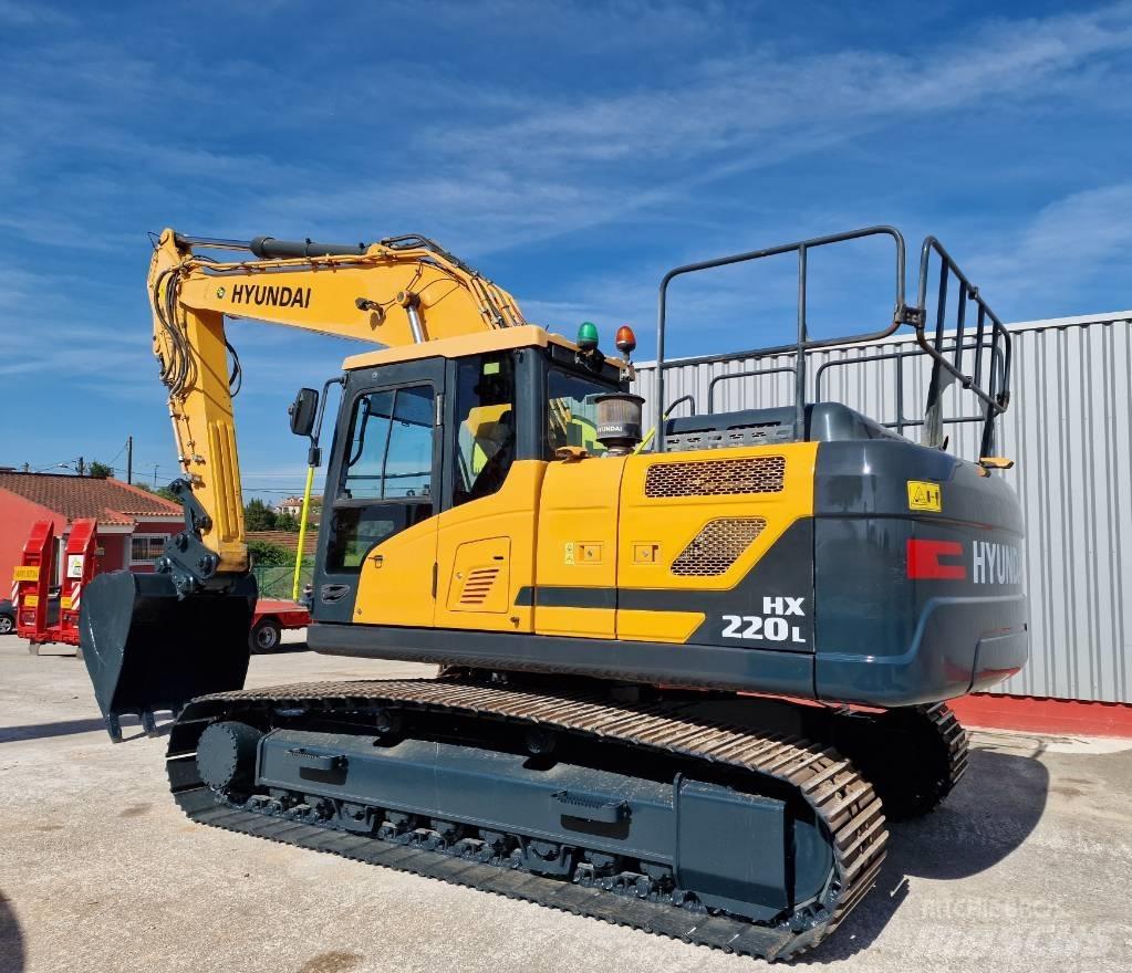 Hyundai HX 220 L Pelle sur chenilles