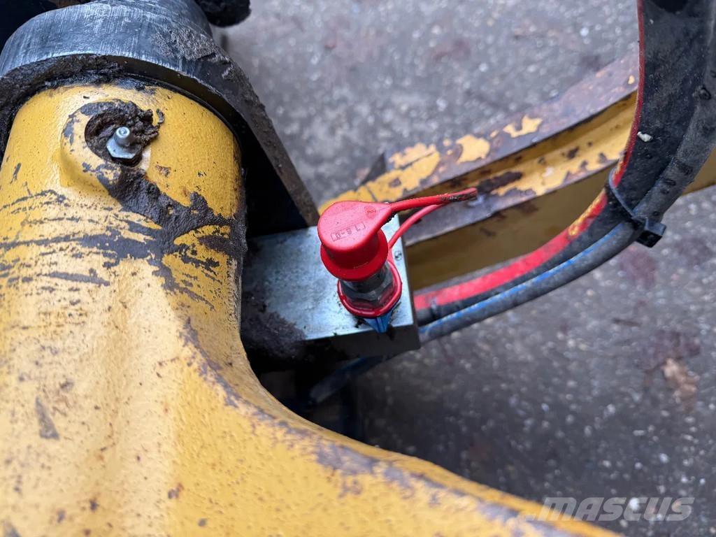 CAT 908H Chargeuse sur pneus