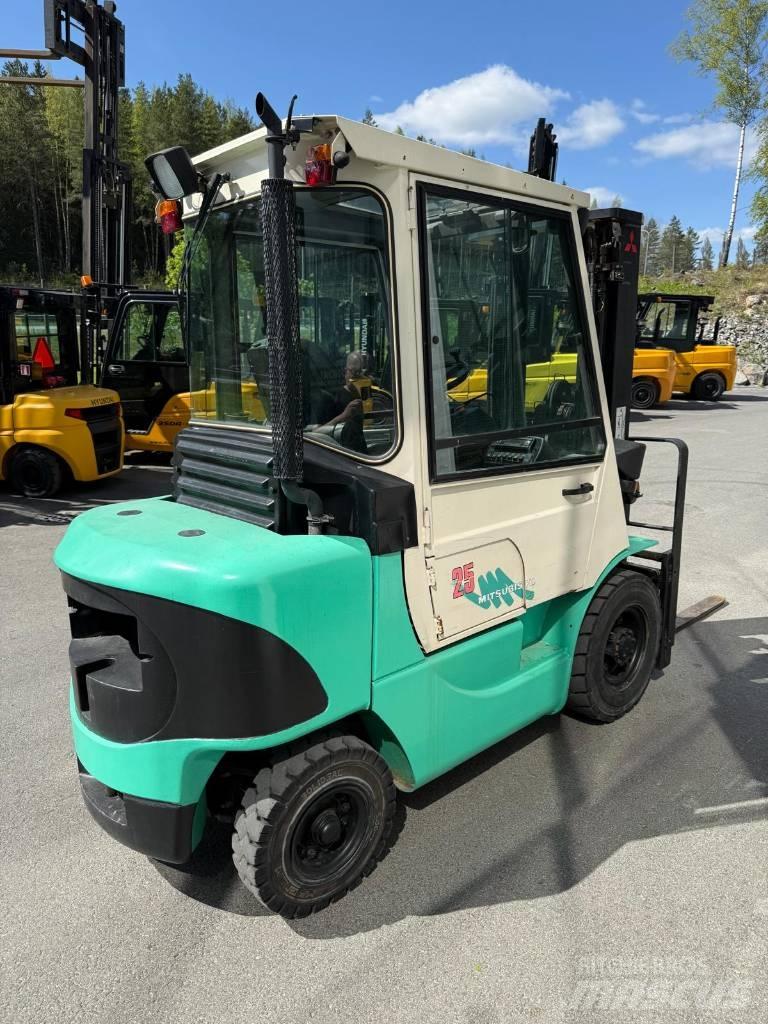 Mitsubishi FD 25 K Chariots diesel