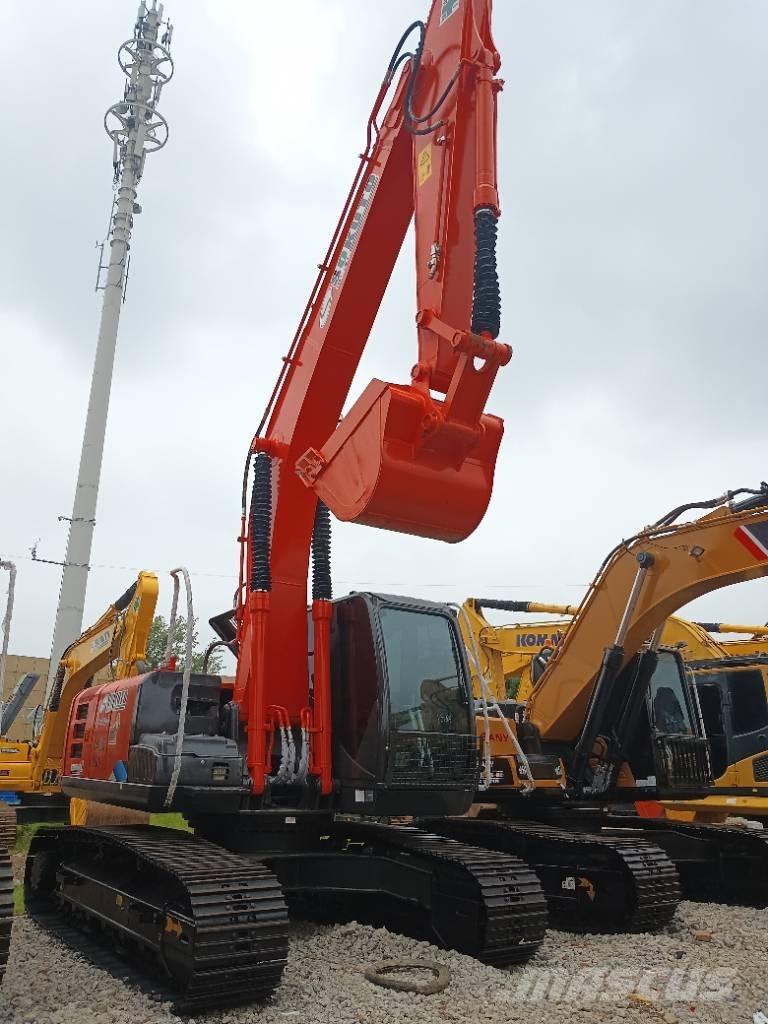 Hitachi ZX 200 Pelle sur chenilles