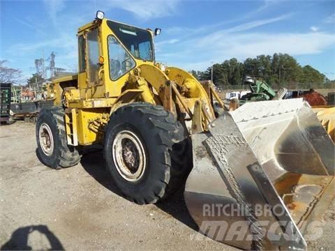 CAT 966 C Chargeuse sur pneus