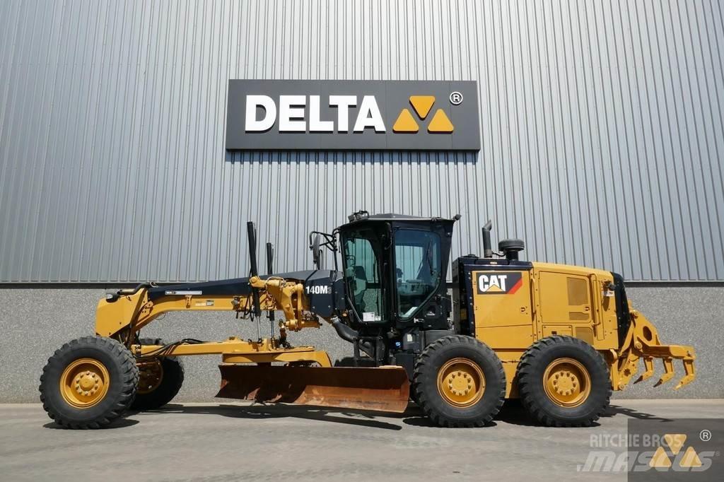 CAT 140M3 Niveleuse