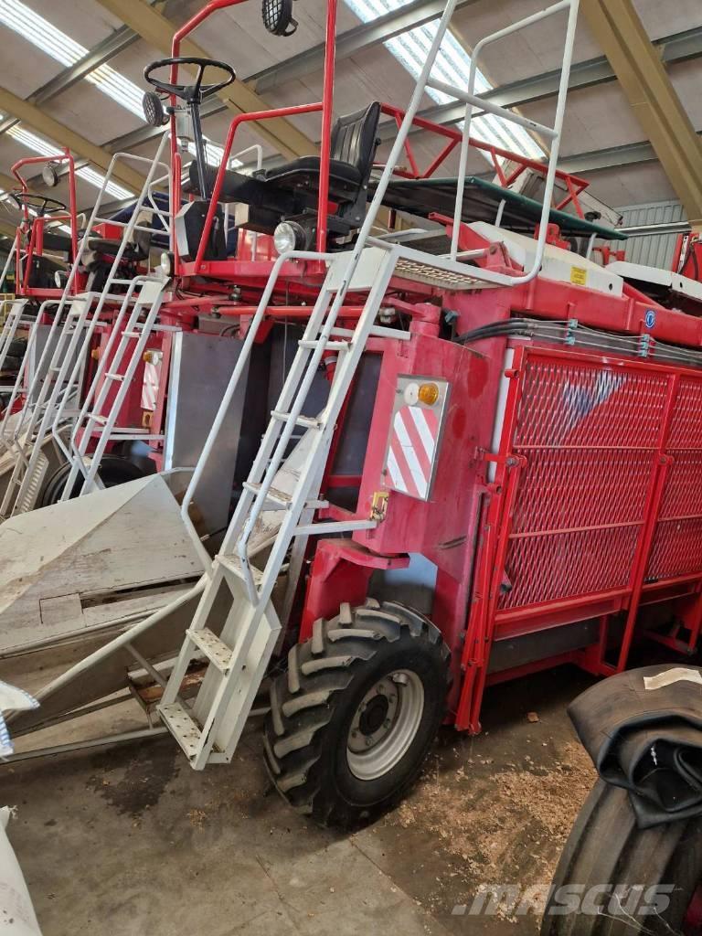  JOONAS 1500 Moissonneuse batteuse