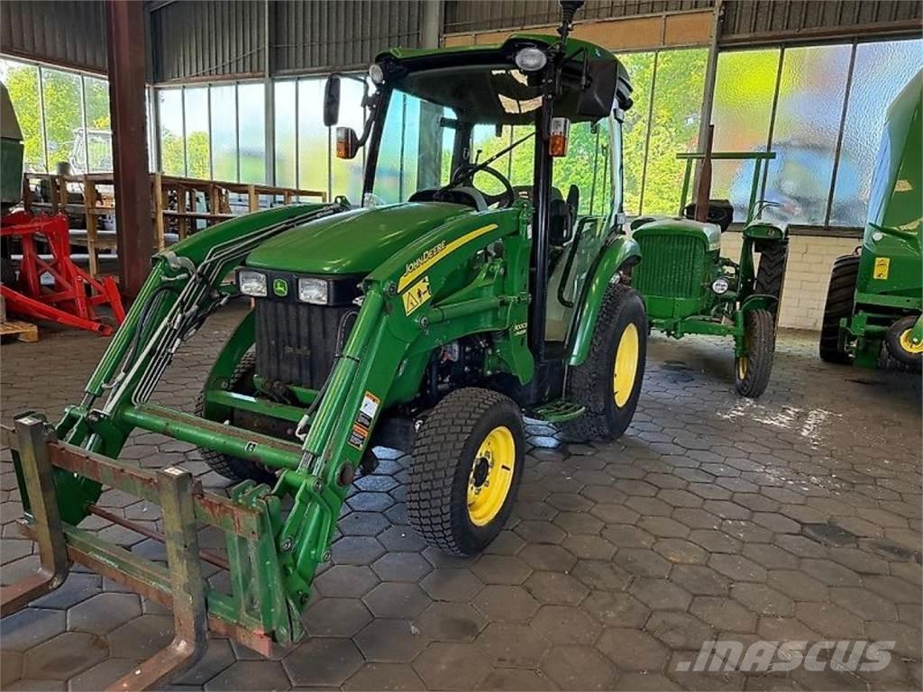 John Deere 3320 Tracteur
