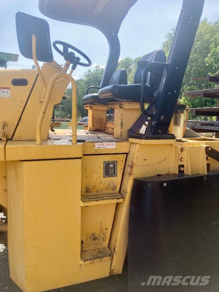 Sakai GW 750-2 Finisseur