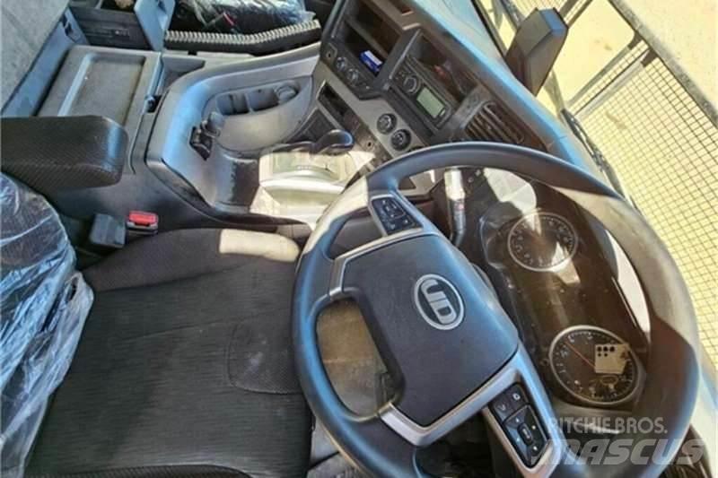 UD TRUCKS QUON Autre camion