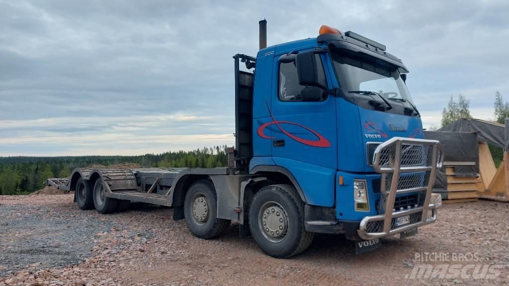 Volvo FH12 8x4 Camions de transport de machines forestières