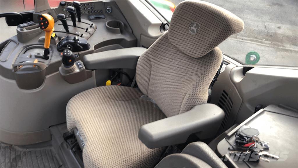 John Deere 6110M Tracteur