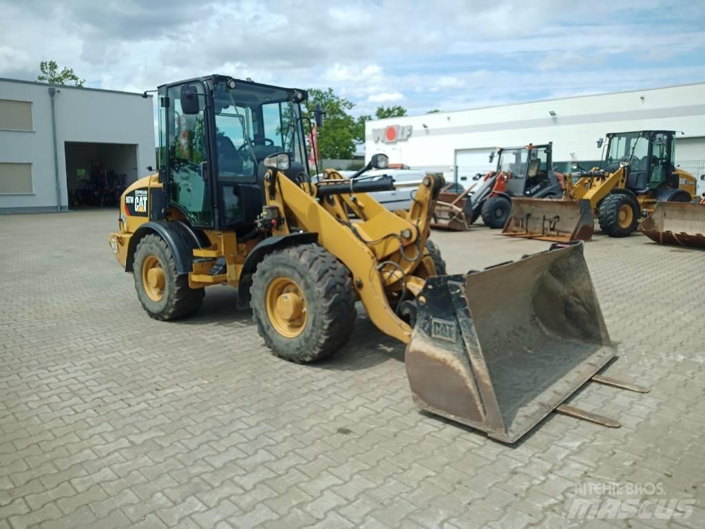 CAT 907 M Chargeuse sur pneus