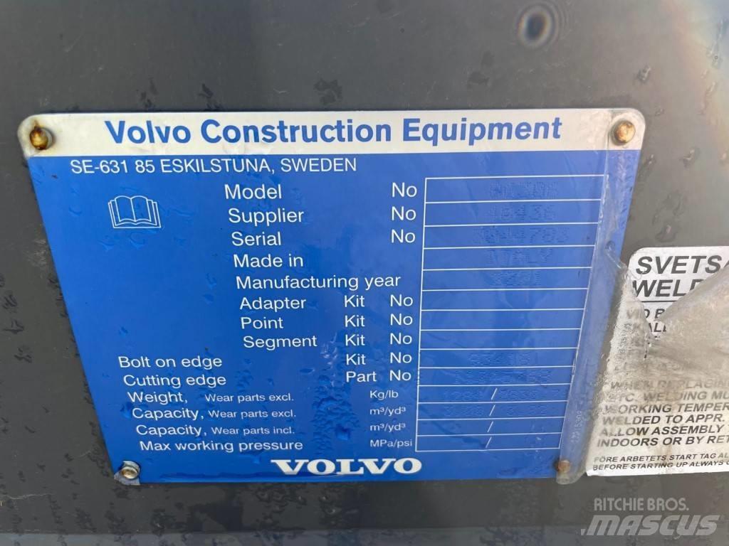 Volvo L 110 H Bucket Godet