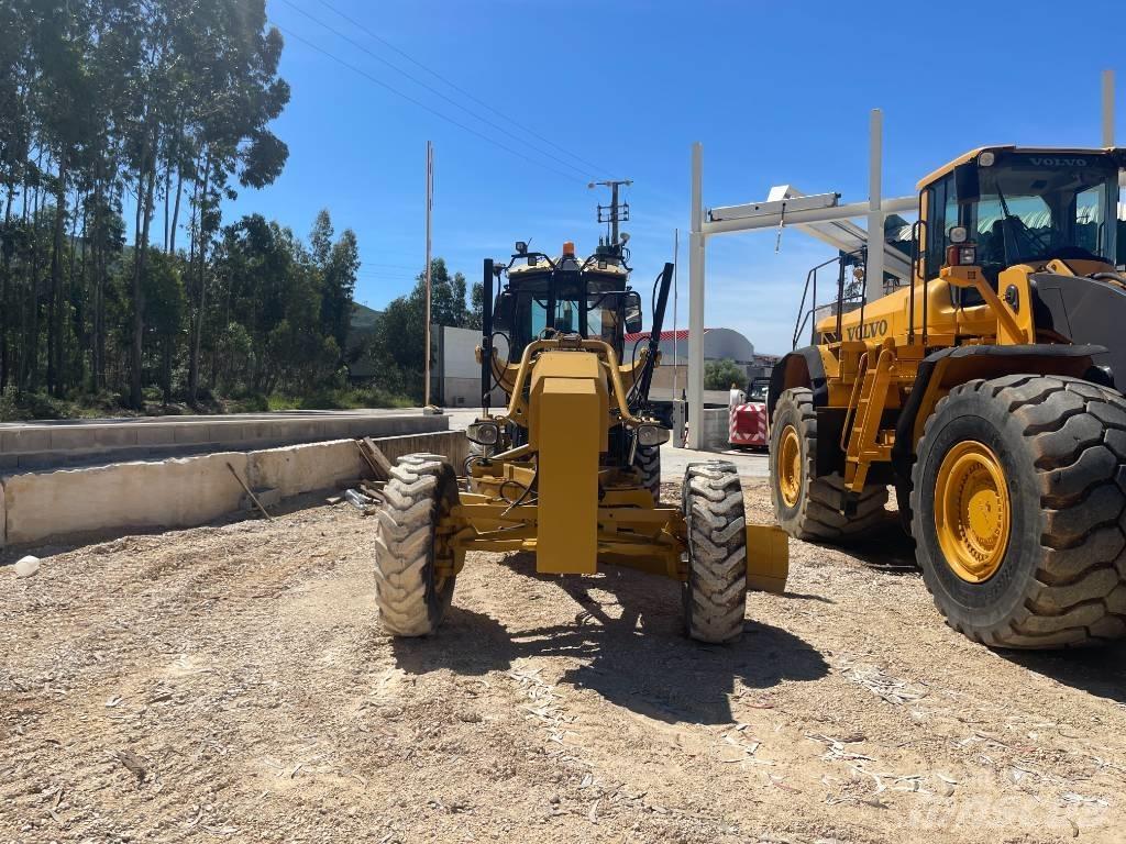 CAT 140 M Niveleuse
