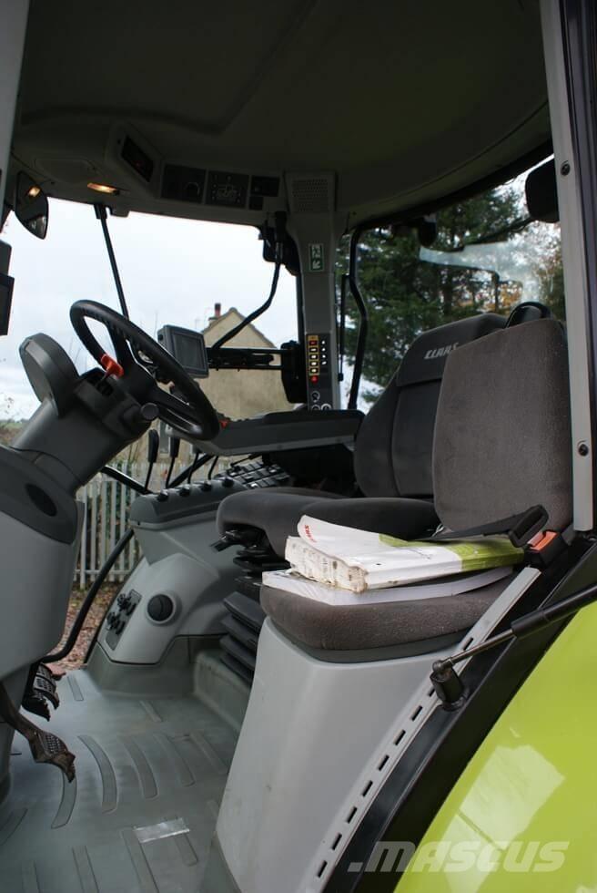 CLAAS Arion 650 CIS Tracteur