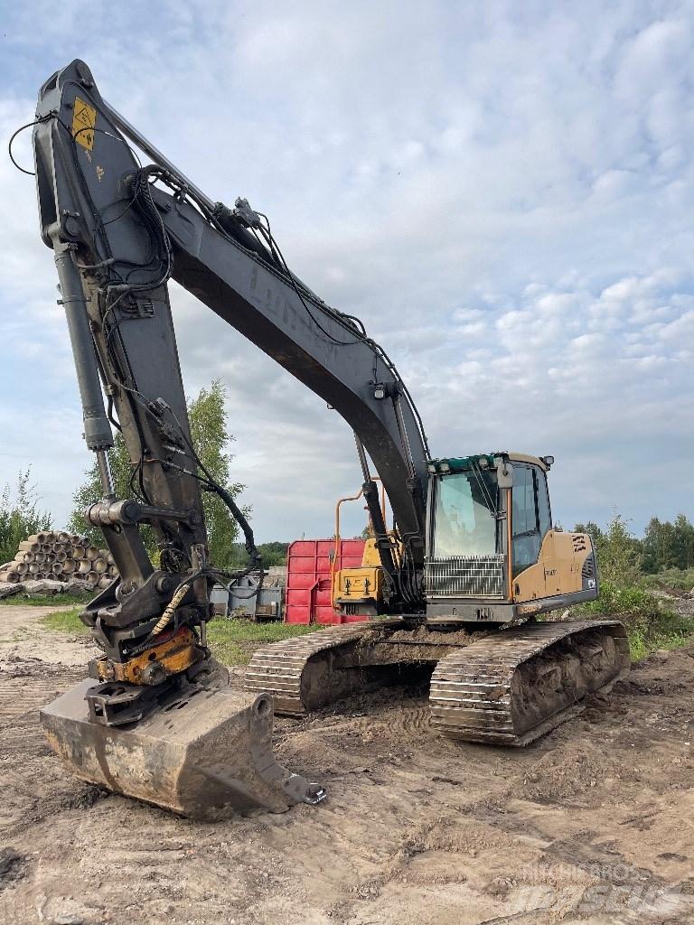 Volvo EC 210 C L Pelle sur chenilles