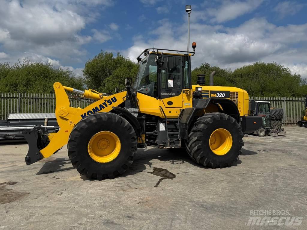 Komatsu WA320-7 Chargeuse sur pneus