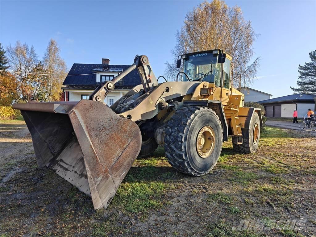 Volvo L180C Chargeuse sur pneus