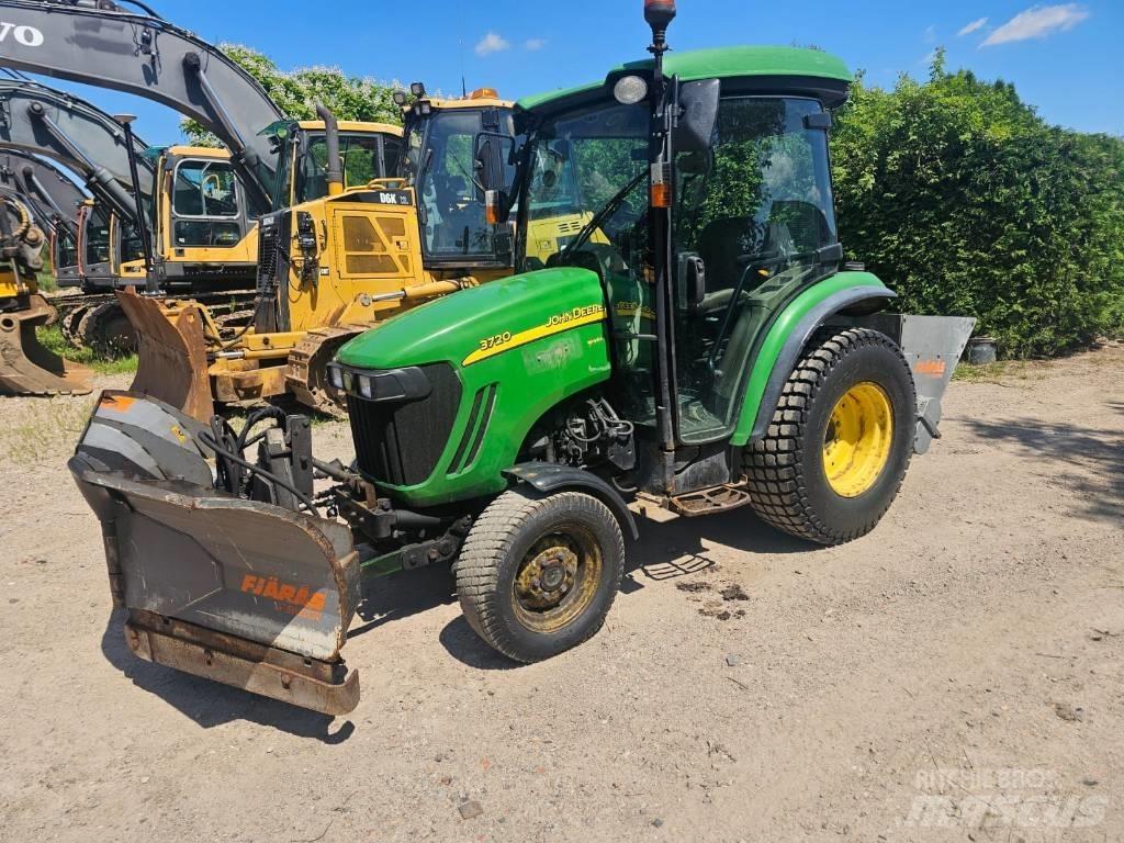 John Deere 3720 Tracteur