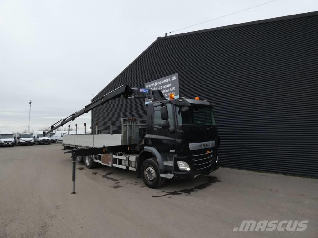 DAF CF 290 Camion plateau ridelle avec grue