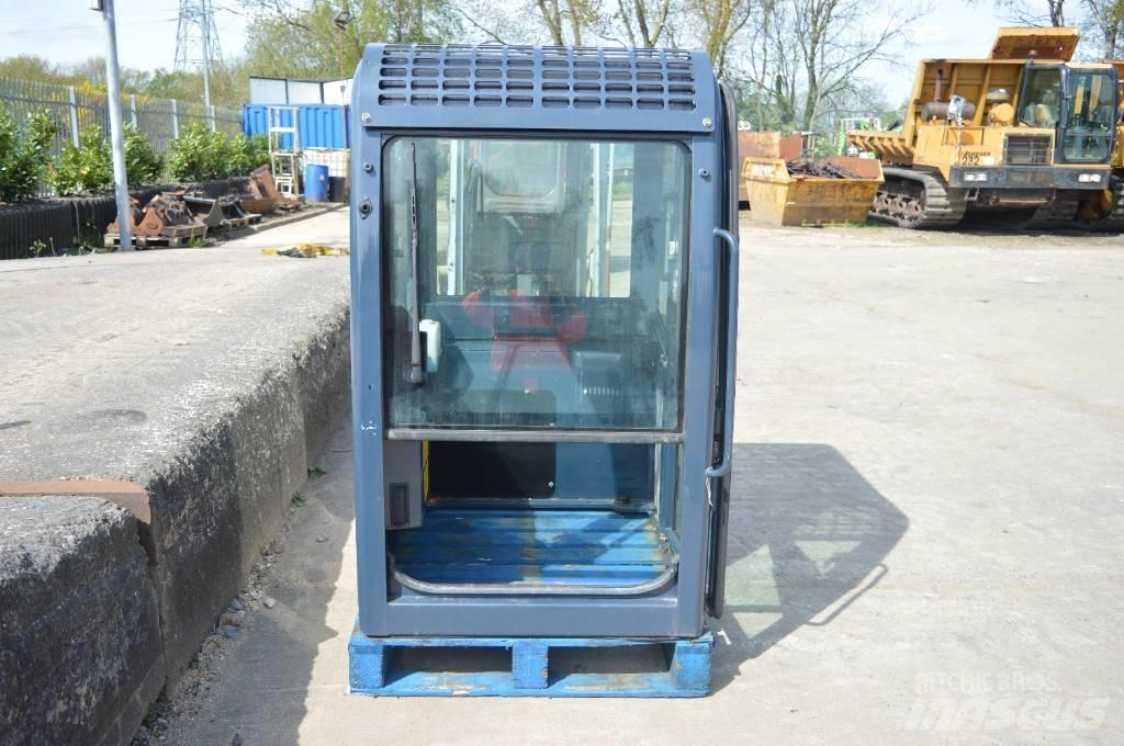 Hanix H 22 cab Mini pelle < 7t