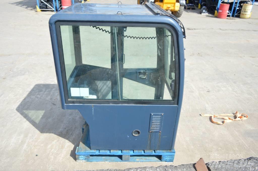 Hanix H 22 cab Mini pelle < 7t
