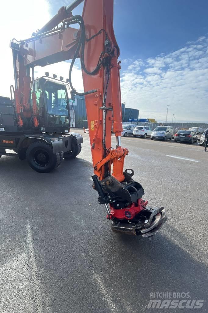 Hitachi ZX 140 W-5B Pelle sur pneus