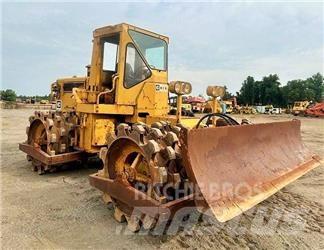 CAT 815 Compacteur de sol