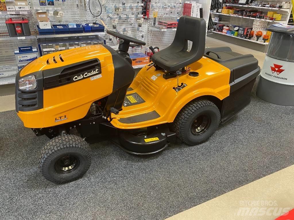 Cub Cadet LT1 NR92 Tondeuses montées