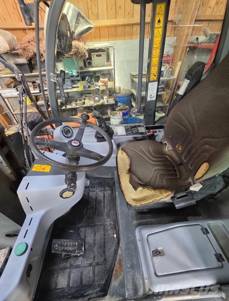 Wacker Neuson 850 Chargeuse sur pneus